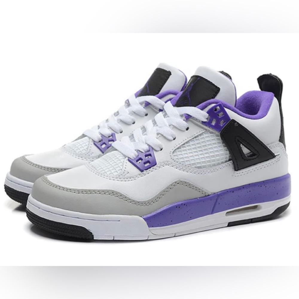 Air Jordan 4 retro Ultraviolet, youth size 6/fits women 7.5